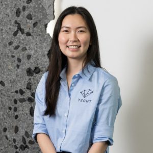 Esther_TECHT